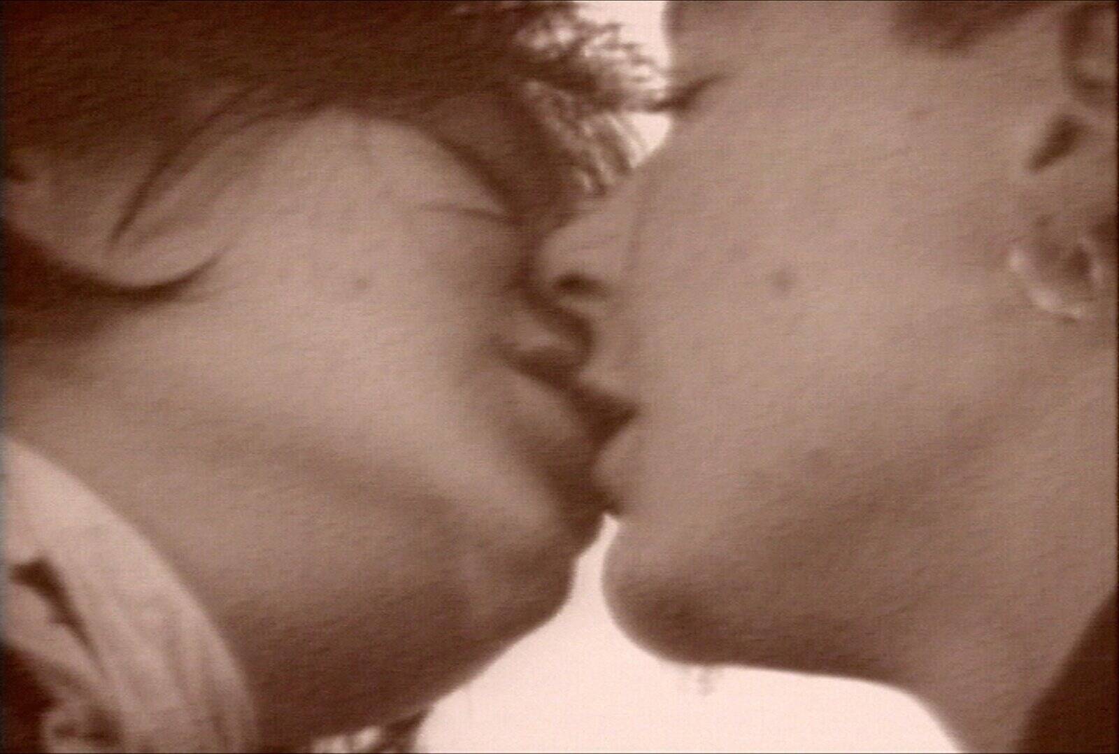 Still Studio/Queer x IHLIA: screening Bloodsisters (1995) + paneltalk